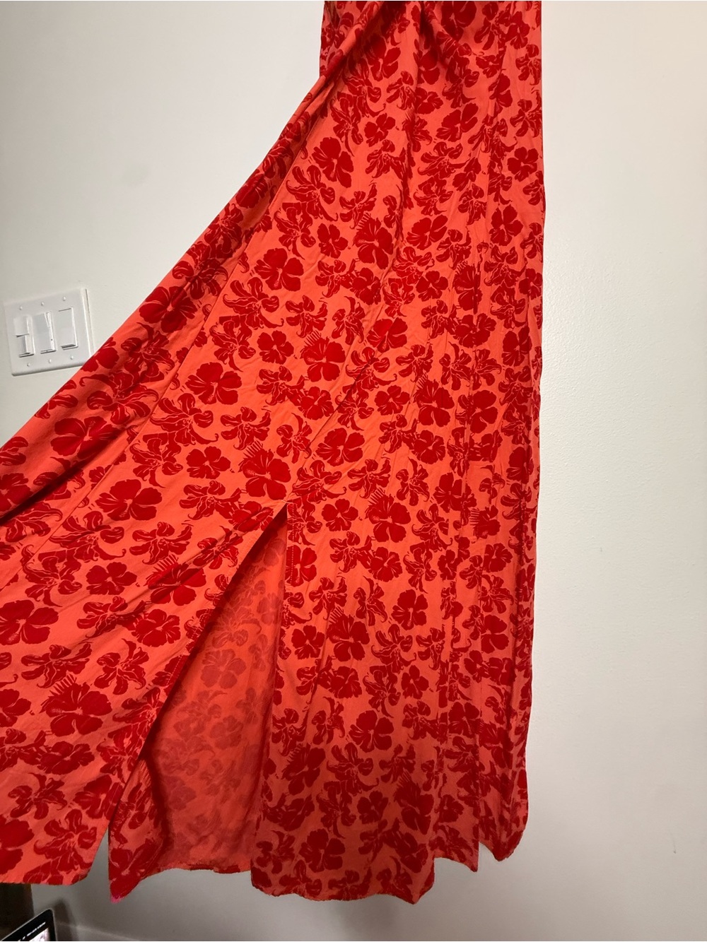 Soft Surroundings Red Hibiscus Twist Front Maxi Dress Tropical Floral Bright Red - Picture 10 of 11